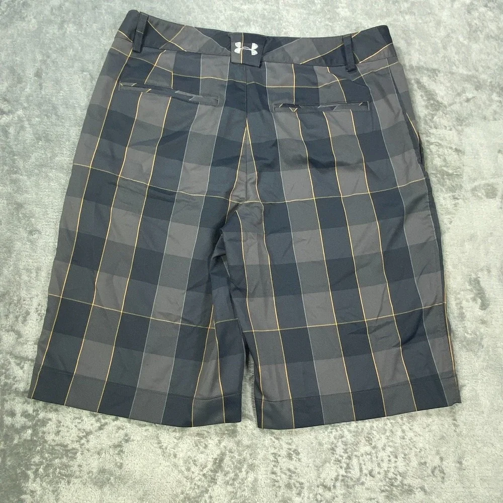 Under Armour Shorts Mens 30 Grey Chino Golf Plaid Check Performance Flat Front